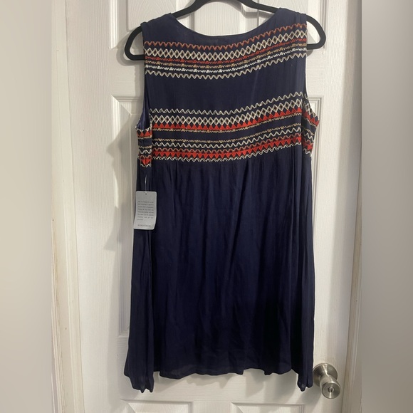 THML Dress NWT - Picture 2 of 3